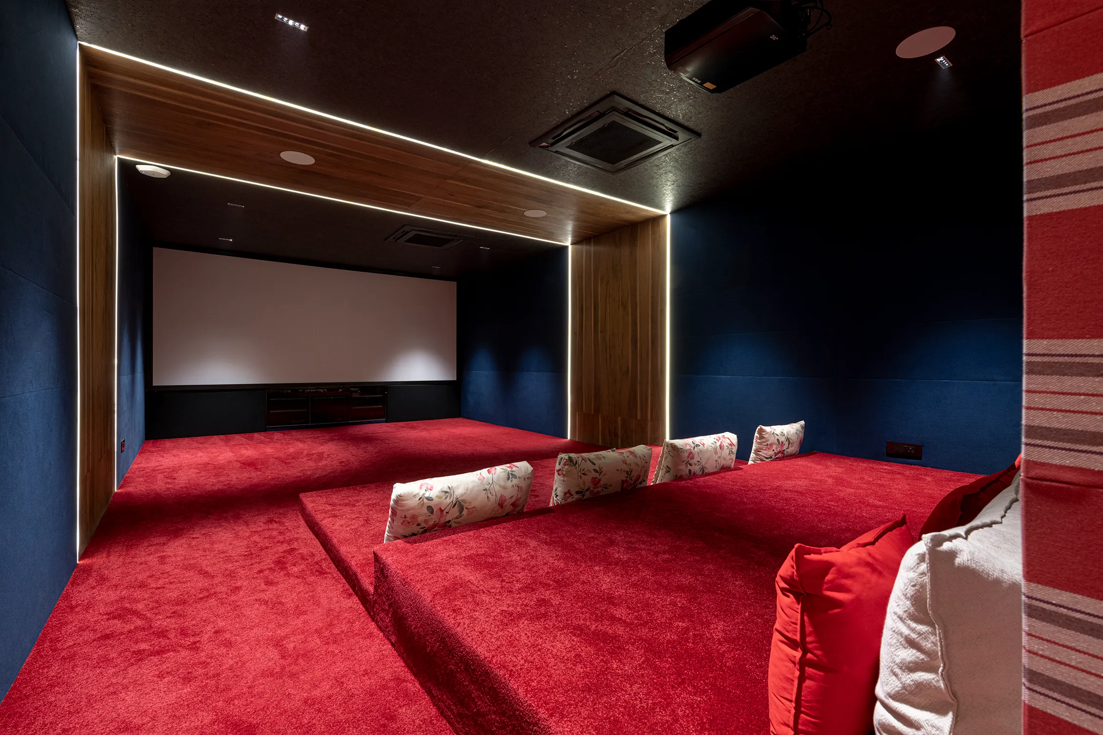 Bicubical House View 17