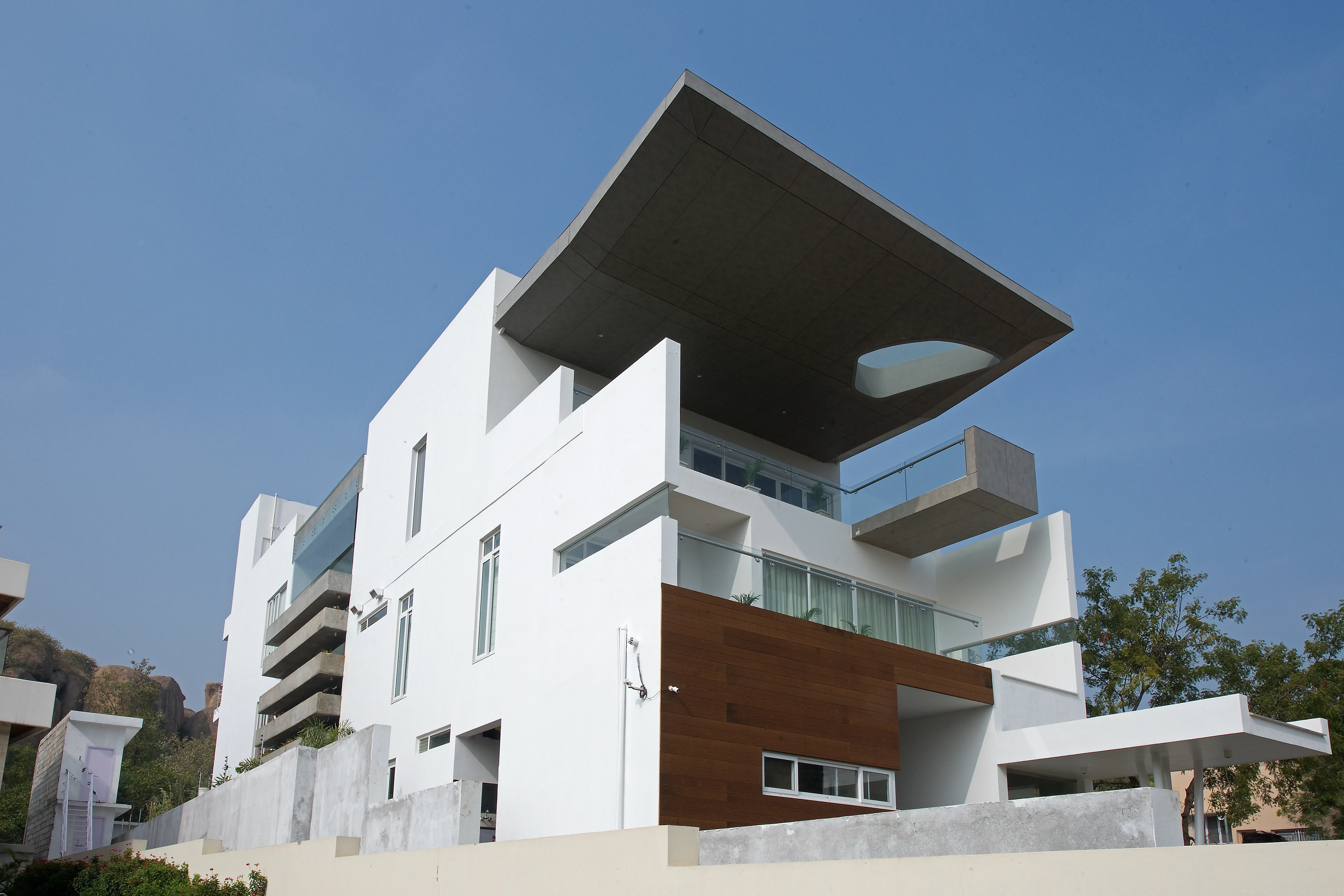 Cantilever House View 4