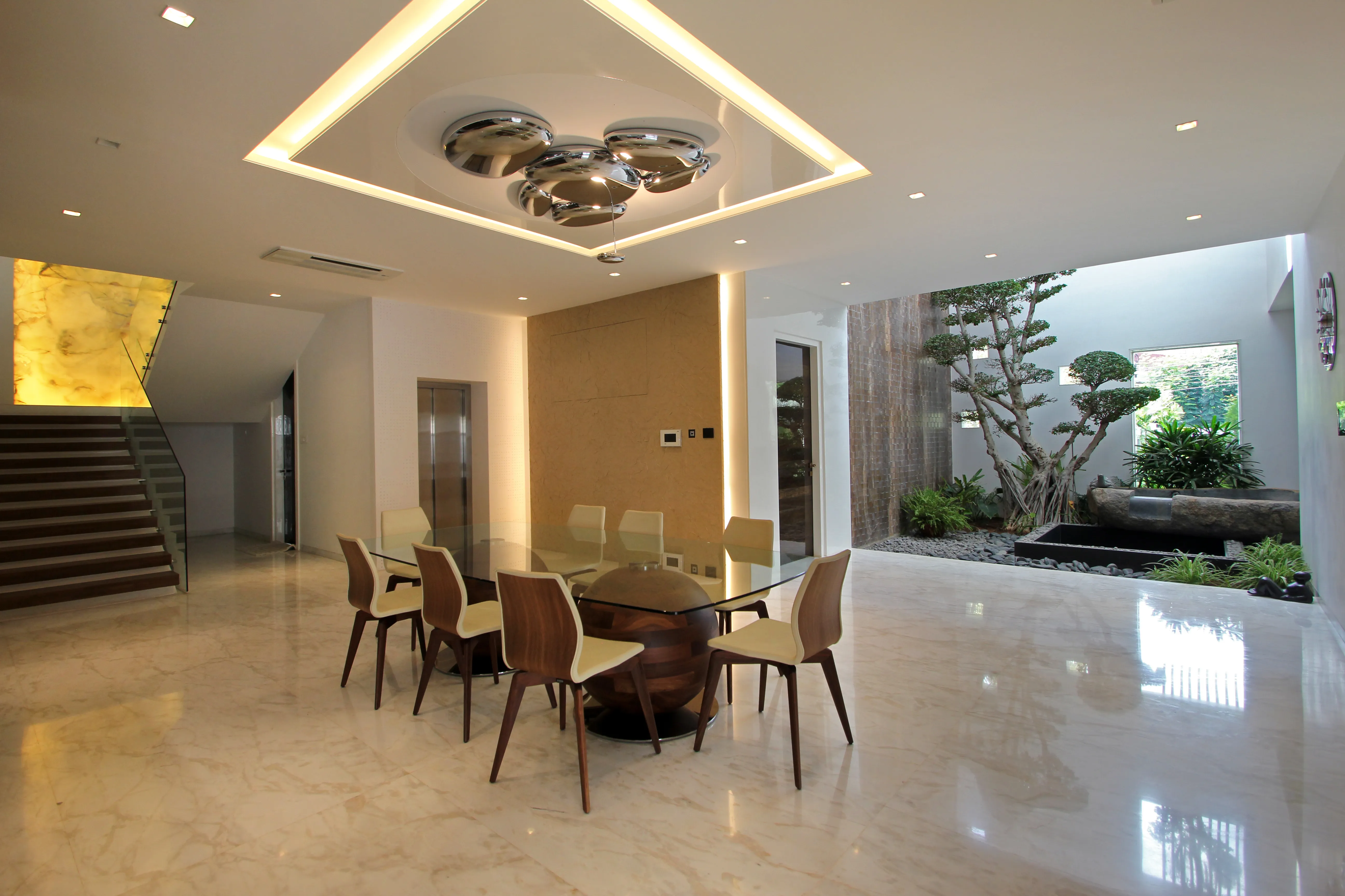 Courtiyard House View 9