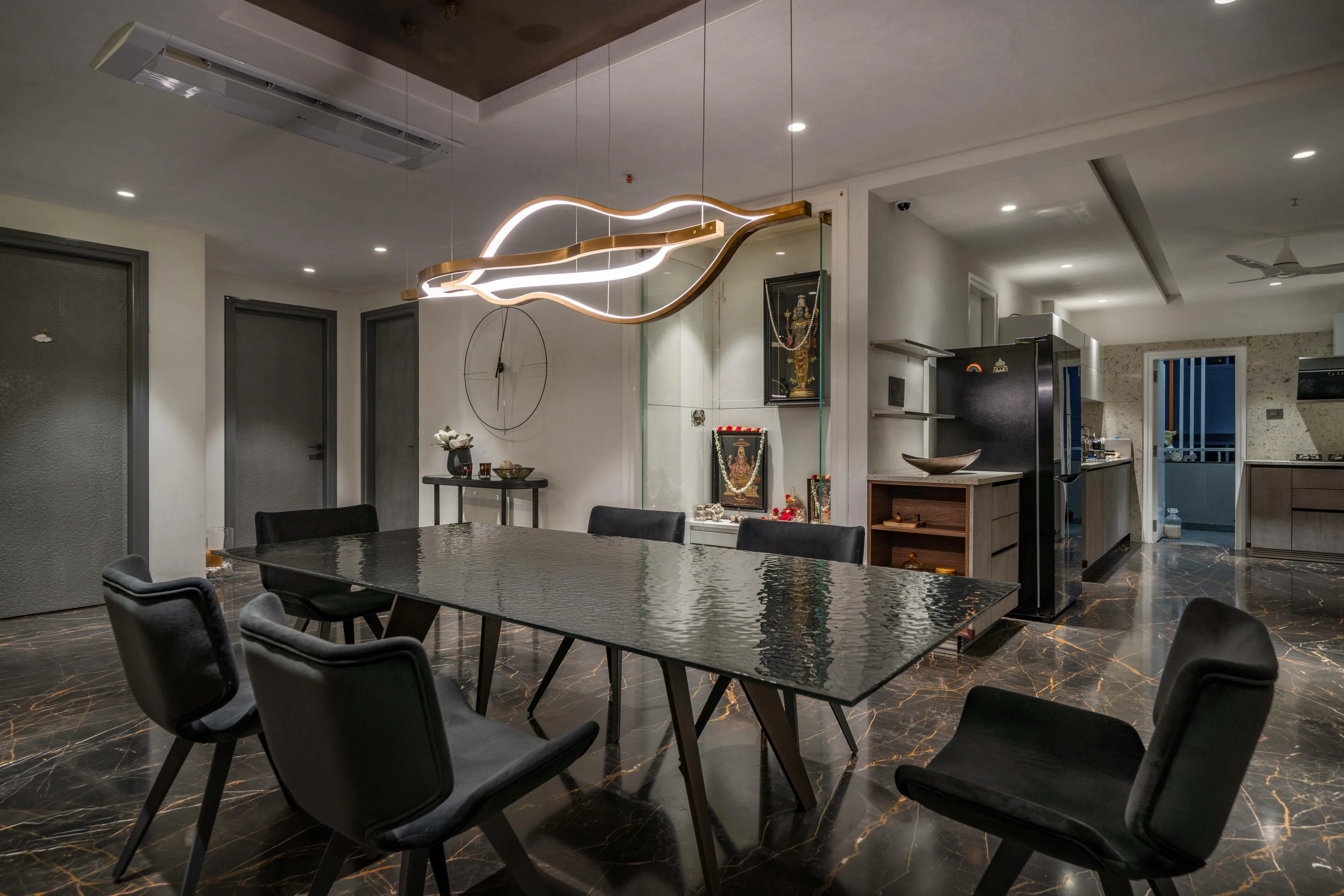 Chic and Bespoke View 10