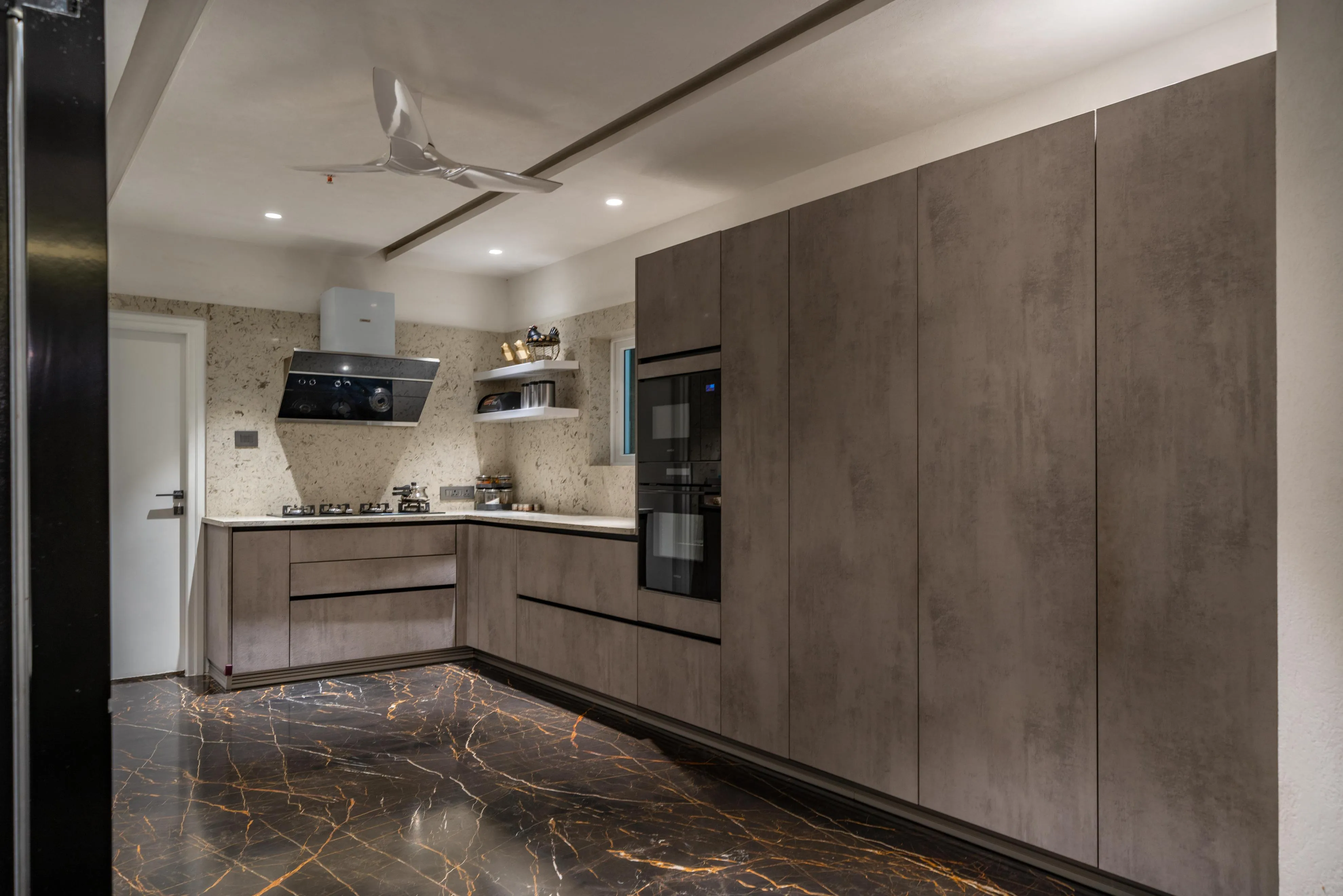 Chic and Bespoke View 14