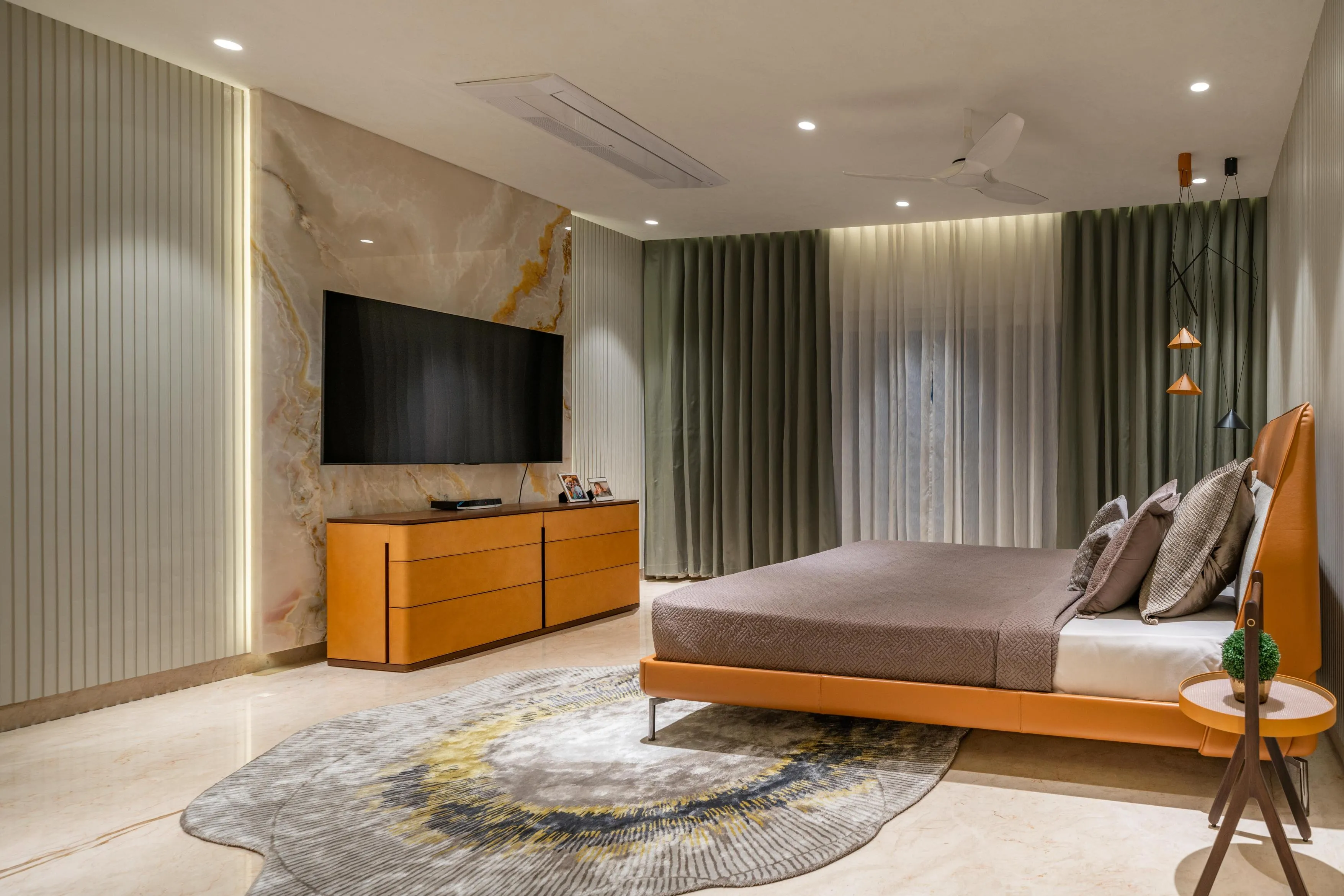 Chic and Bespoke View 7